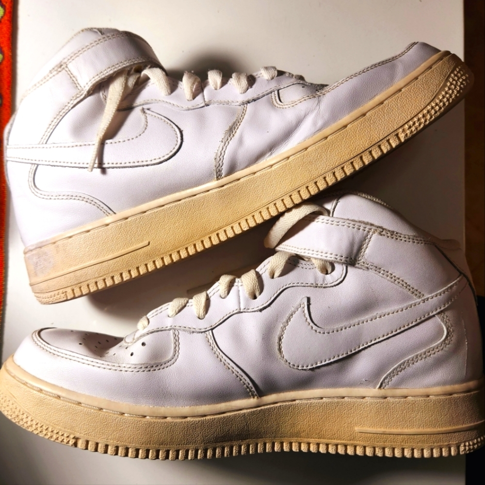 Nike Men's Air Force 1 High Top Authentic Sneakers. Size: US 10 / EUR 44 / 28 cm